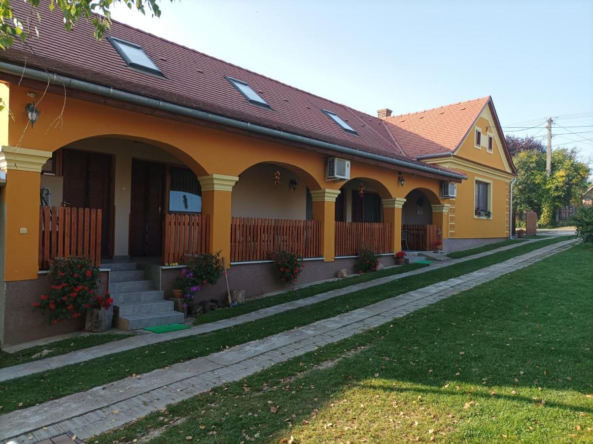Hotel Nadkunyho Vendeghaz Hegyhátszentjakab Zewnętrze zdjęcie
